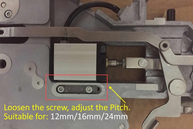 Standard Yamaha Pneumatic Feeder (16mm) for SMT Pick and Place Machine CL Feeder 16mm